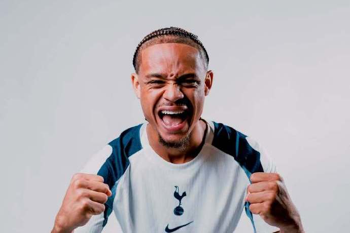 截胡切尔西！热刺官宣签下哈维-西蒙斯 转会费6000万欧